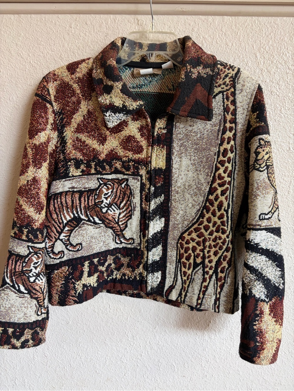 VTG Painted Piny Animal-Print Tapestry Jacket in Brown & Cream safari size M